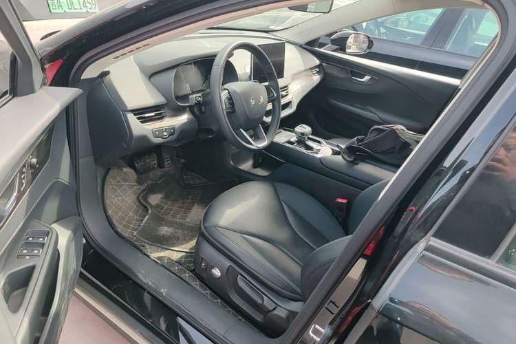 Used Hongqi E-QM5 2021 Charging Version Flagship Edition Left Front Seat