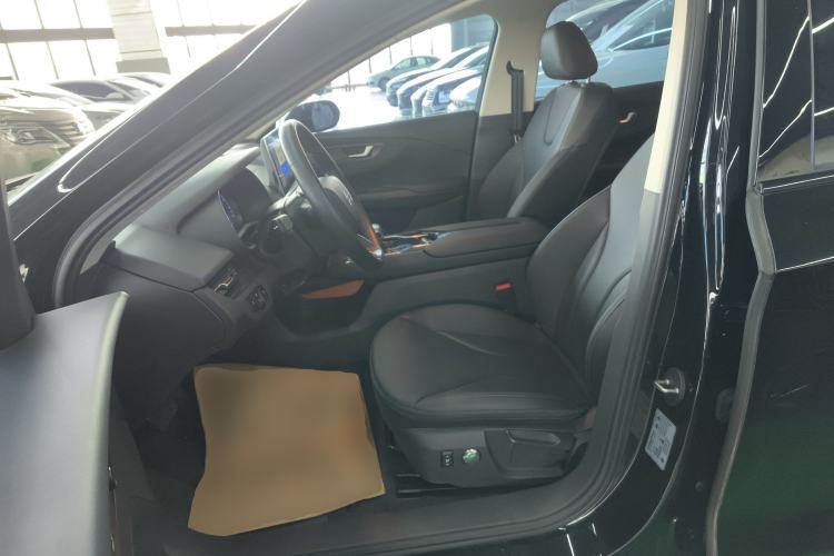 Used Hongqi E-QM5 2021 Online Booking Charging T3 Edition 5-Seater Left Front Seat