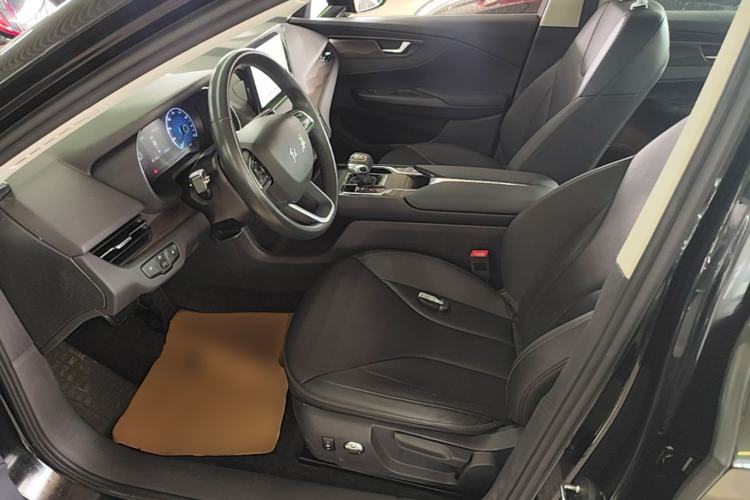 Used Hongqi E-QM5 2021 Online Booking Charging T3 Edition 5-Seater Left Front Seat