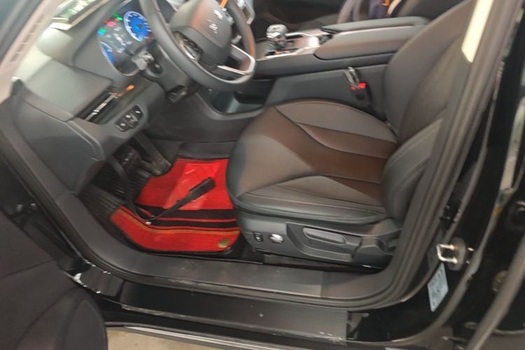 Used Hongqi E-QM5 2021 Online Booking Charging T3 Edition 5-Seater Left Front Seat