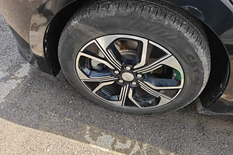 Used Hongqi E-QM5 2021 Charging Didi Edition Left Front Wheel Hub