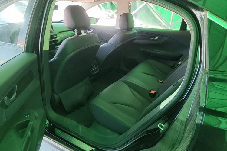 Used Hongqi E-QM5 2021 Charging Version Flagship Edition Left Rear Seat