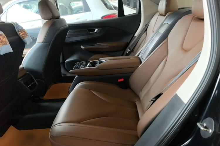 Used Hongqi E-QM5 2021 Online Booking Charging T3 Edition 4 Seats Left Rear Seat