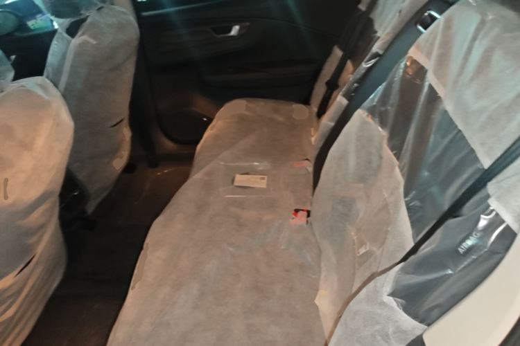Used Hongqi E-QM5 2021 Online Booking Charging Basic Edition 5 Seats Left Rear Seat