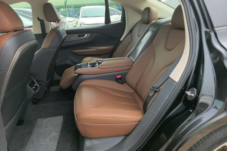 Used Hongqi E-QM5 2021 Online Booking Charging T3 Edition 4 Seats Left Rear Seat