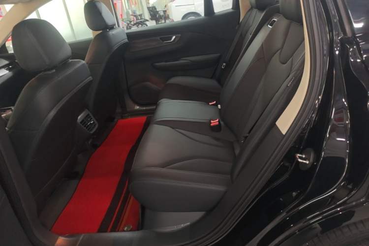 Used Hongqi E-QM5 2021 Online Booking Charging T3 Edition 5-Seater Left Rear Seat
