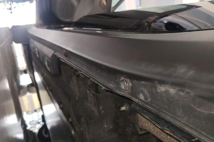 Used Hongqi E-QM5 2021 Online Booking Charging T3 Edition 5-Seater Left Side Sill