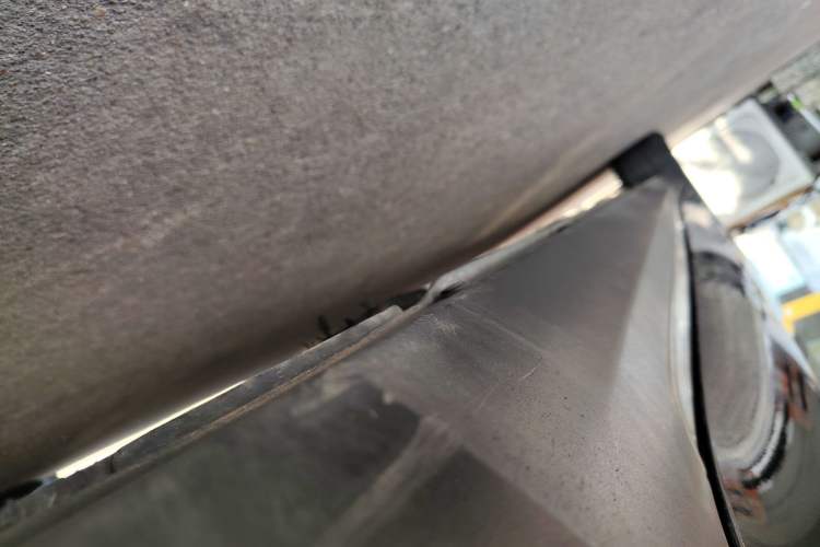 Used Hongqi E-QM5 2021 Charging Flagship Edition Left Side Sill
