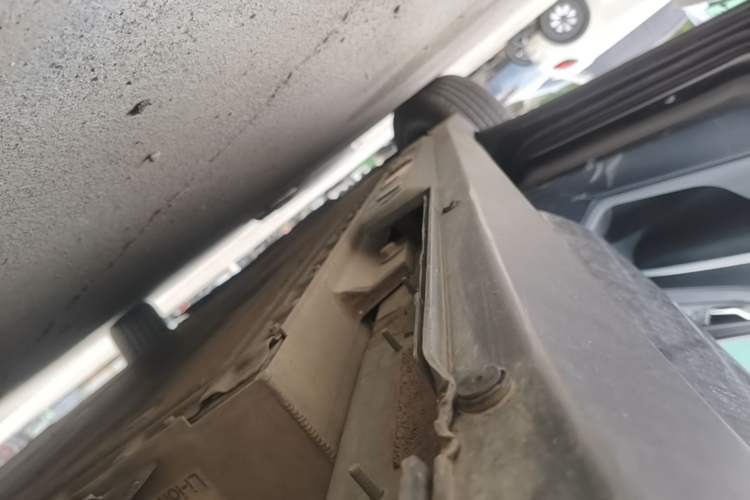 Used Hongqi E-QM5 2021 Charging Flagship Edition Left Side Sill