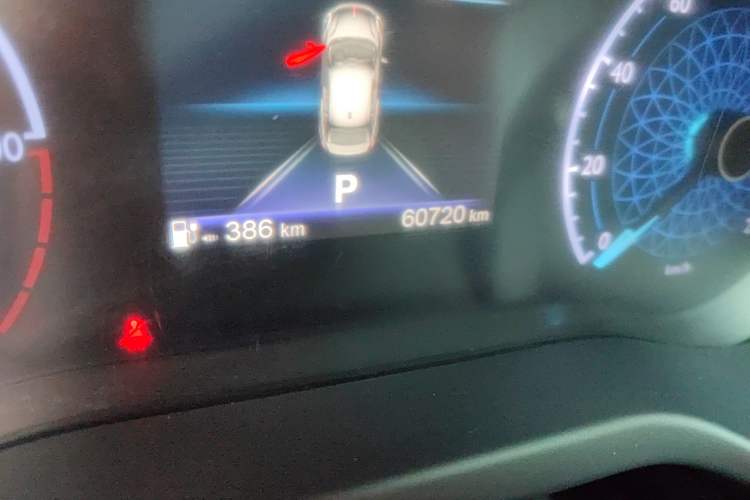 Used Hongqi E-QM5 2021 Charging Flagship Edition Odometer Close Up