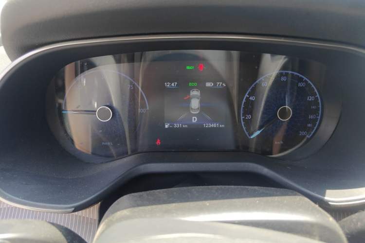 Used Hongqi E-QM5 2021 Charging T3 Version 4 Seats Odometer Close Up