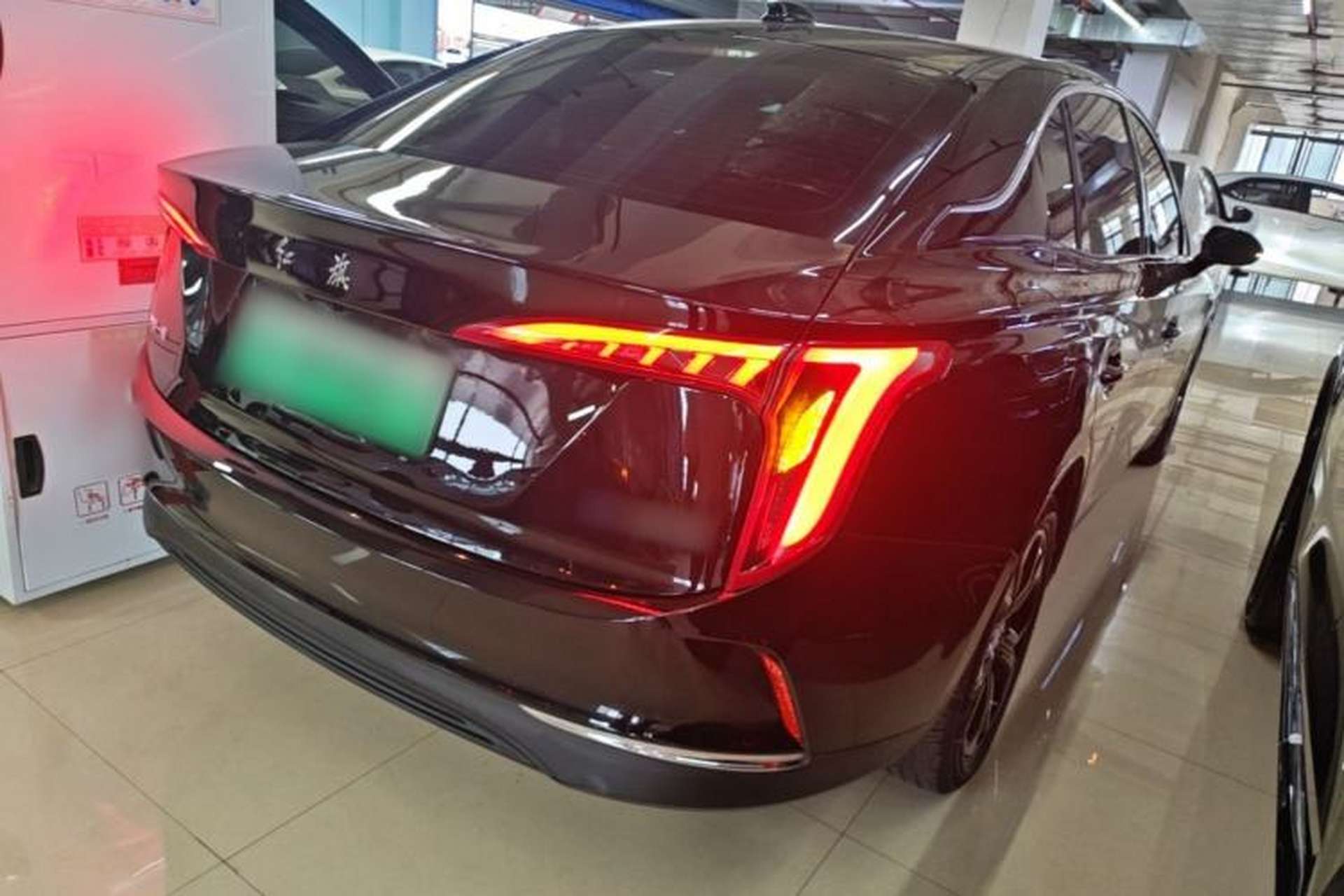 Used Hongqi E-QM5 2021 Charging Version Flagship Edition Rear Right 45 Deg
