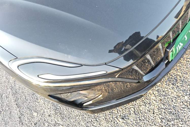 Used Hongqi E-QM5  Right Front Headlight