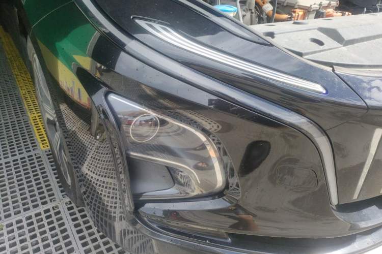 Used Hongqi E-QM5 2021 Online Booking Charging T3 Edition 5-Seater Right Front Headlight