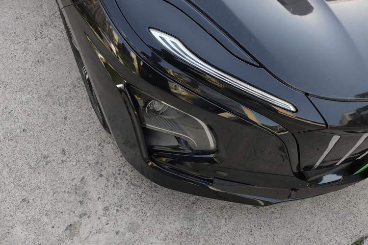 Used Hongqi E-QM5 2021 Charging Flagship Edition Right Front Headlight