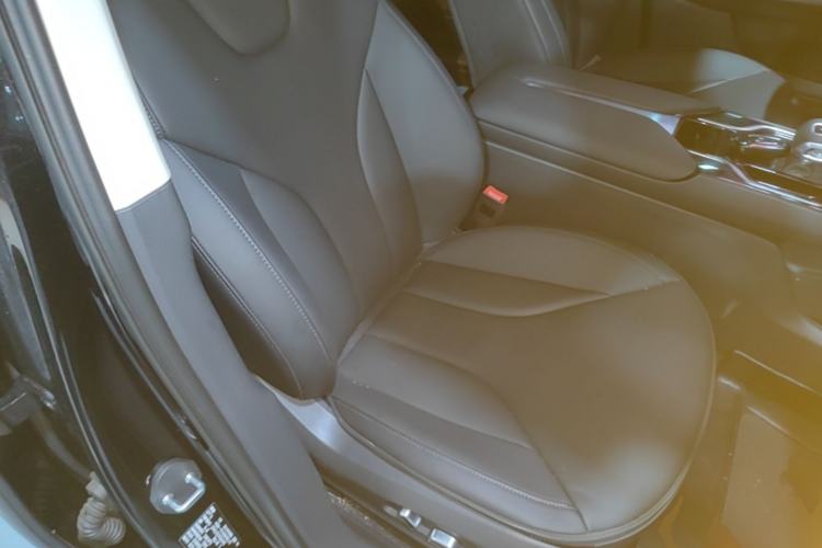 Used Hongqi E-QM5 2021 Online Booking Charging Basic Edition 5 Seats Right Front Seat