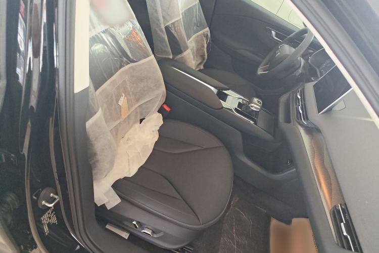 Used Hongqi E-QM5 2021 Online Booking Charging Basic Edition 5 Seats Right Front Seat