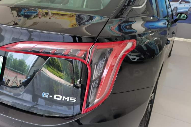 Used Hongqi E-QM5 2021 Online Booking Charging T3 Edition 5-Seater Right Rear Taillight