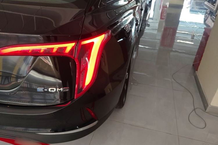 Used Hongqi E-QM5 2021 Online Booking Charging T3 Edition 5-Seater Right Rear Taillight