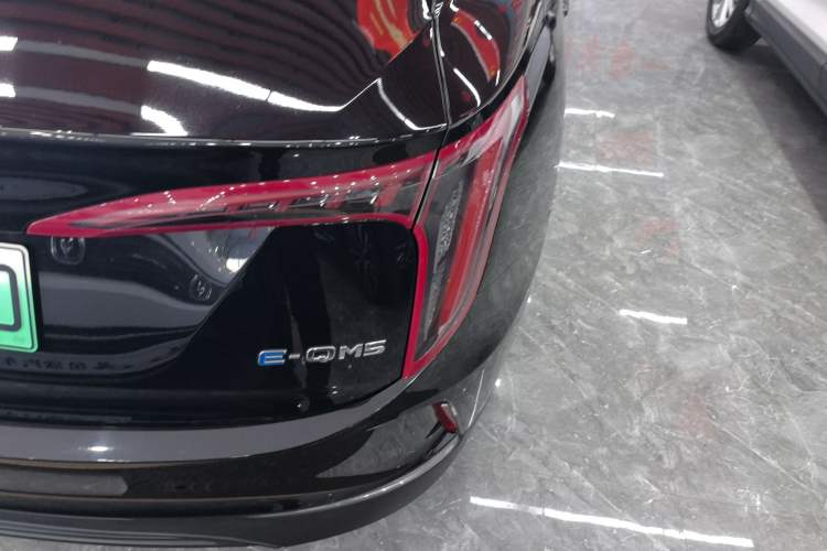 Used Hongqi E-QM5 2021 Charging Flagship Edition Right Rear Taillight