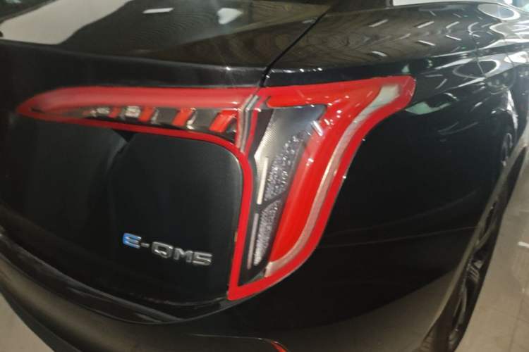 Used Hongqi E-QM5 2021 Online Booking Charging Basic Edition 5 Seats Right Rear Taillight