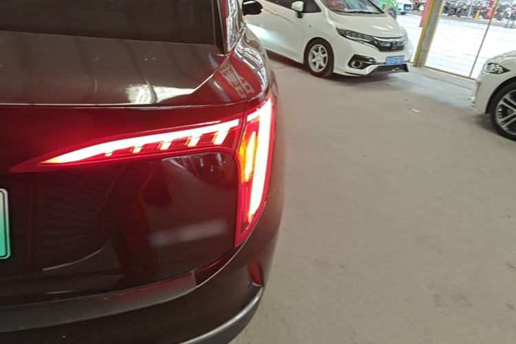 Used Hongqi E-QM5 2021 Online Booking Charging Basic Edition 5 Seats Right Rear Taillight