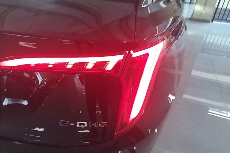 Used Hongqi E-QM5 2021 Charging Version Flagship Edition Right Rear Taillight