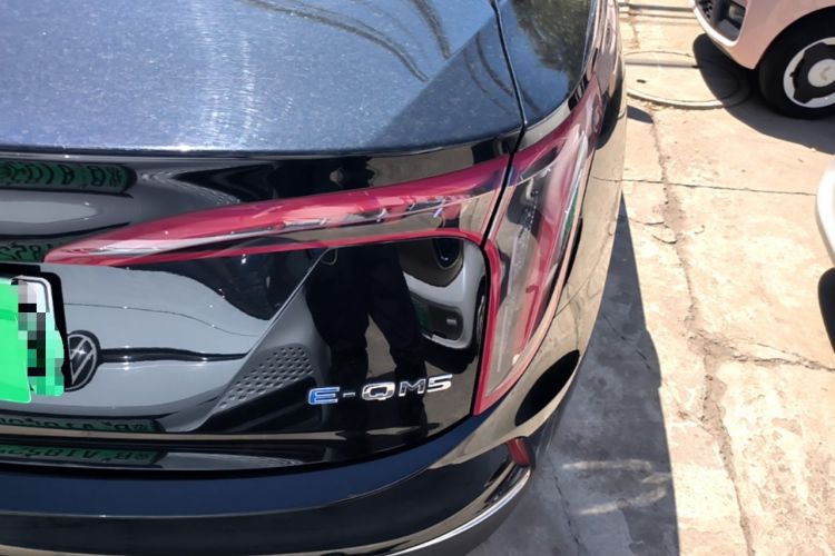 Used Hongqi E-QM5 2021 Online Booking Charging Basic Edition 5 Seats Right Rear Taillight