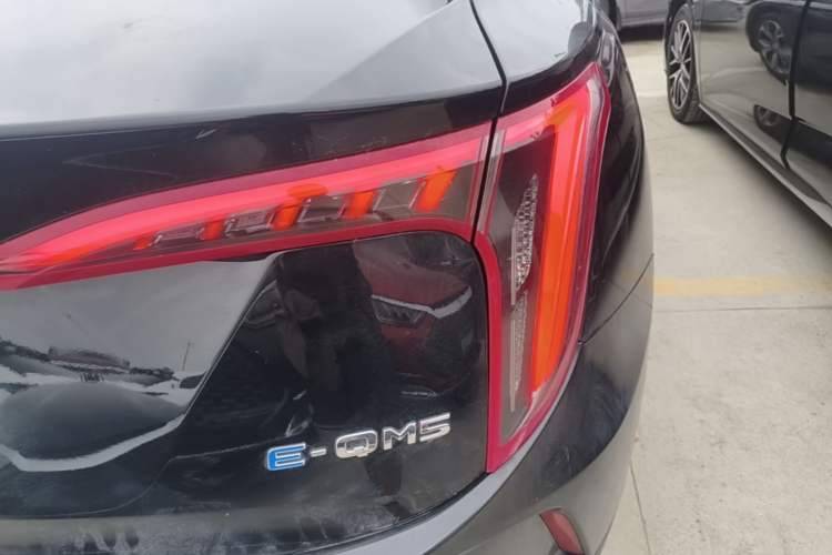 Used Hongqi E-QM5 2021 Charging Flagship Edition Right Rear Taillight