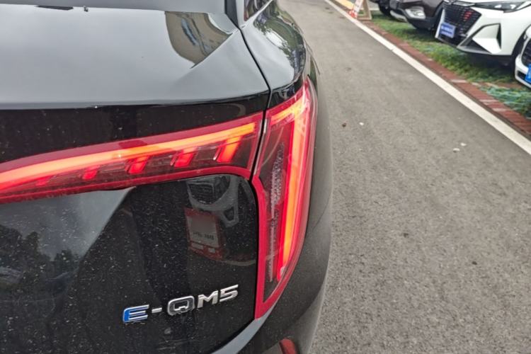 Used Hongqi E-QM5 2021 Charging Version Flagship Edition Right Rear Taillight