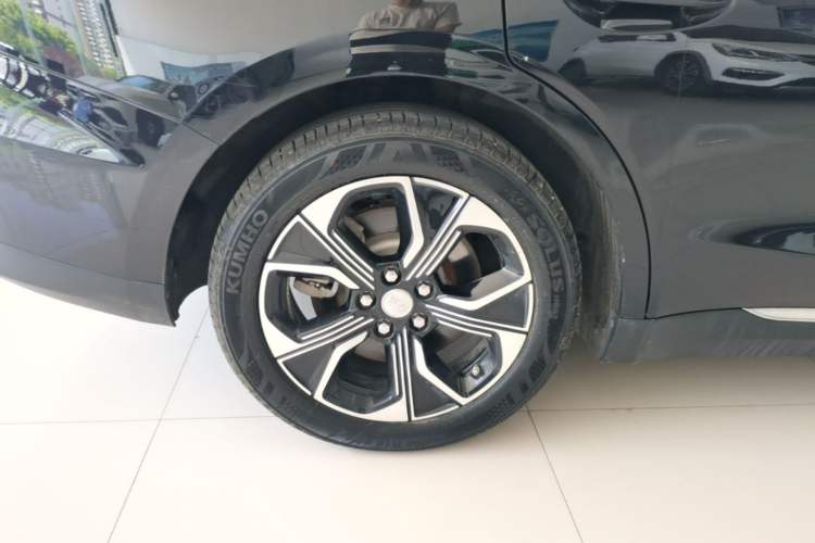 Used Hongqi E-QM5 2021 Online Booking Charging T3 Edition 5-Seater Right Rear Wheel Hub