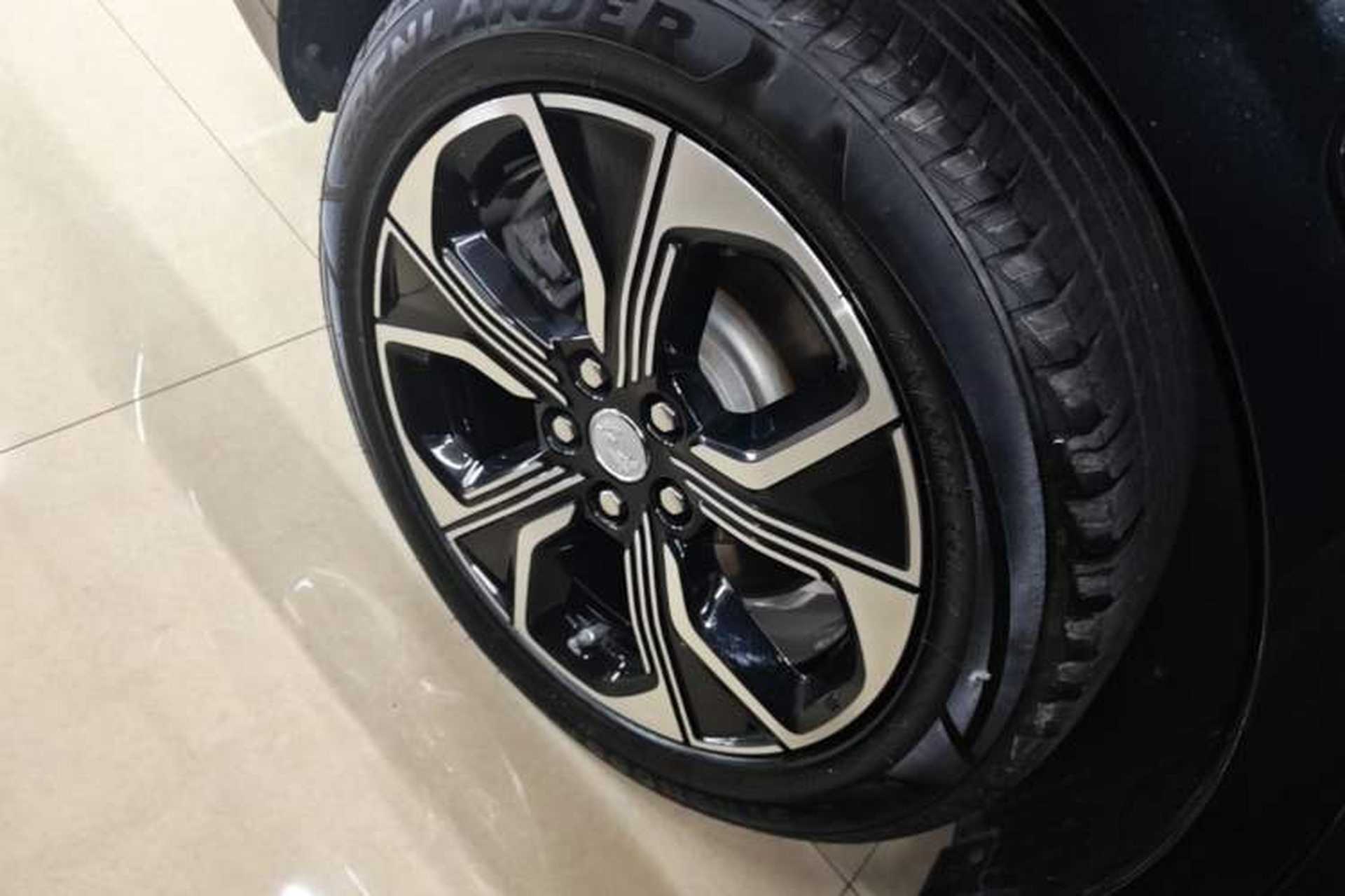 Used Hongqi E-QM5 2021 Charging Version Flagship Edition Right Rear Wheel Hub
