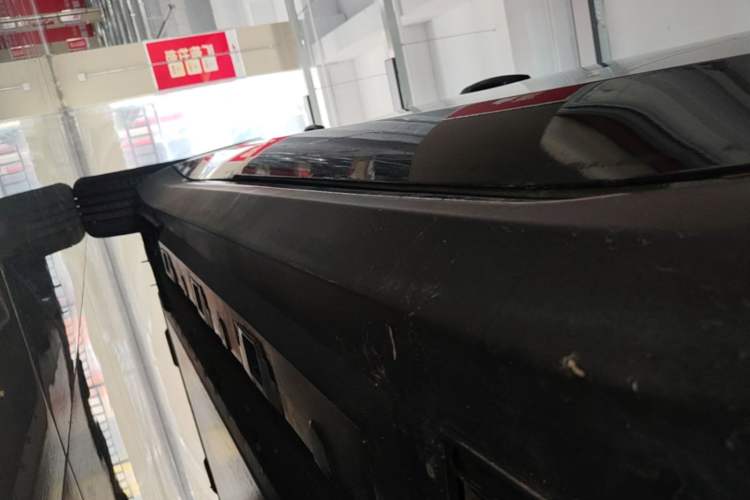 Used Hongqi E-QM5 2021 Online Booking Charging T3 Edition 5-Seater Right Side Sill