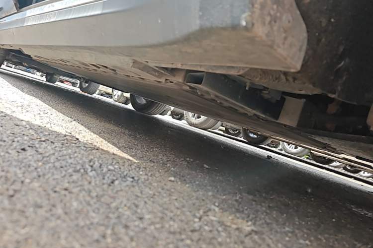 Used Hongqi E-QM5 2021 Charging Didi Edition Right Side Sill