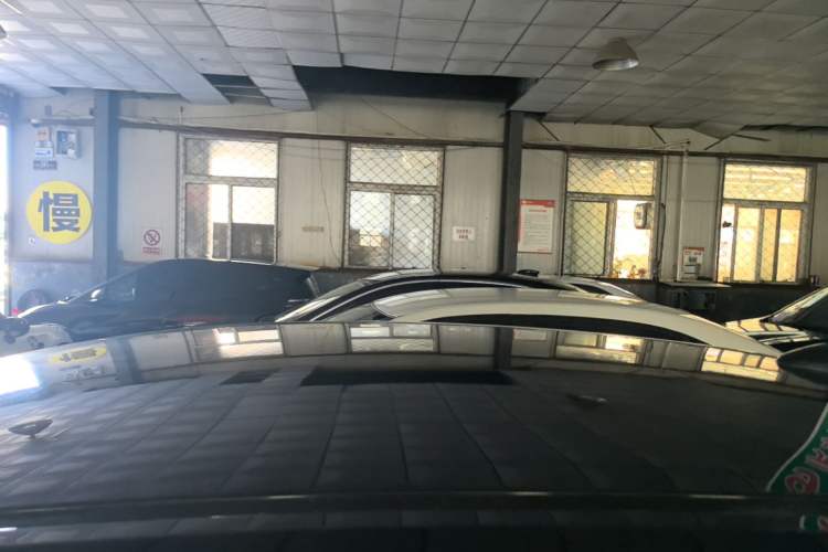Used Hongqi E-QM5 2021 Online Booking Charging Basic Edition 4 Seats Roof