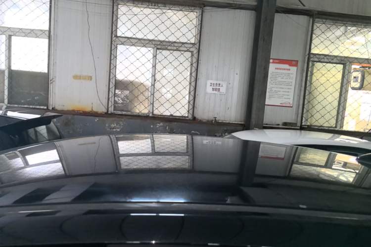 Used Hongqi E-QM5 2021 Online Booking Charging Basic Edition 4 Seats Roof