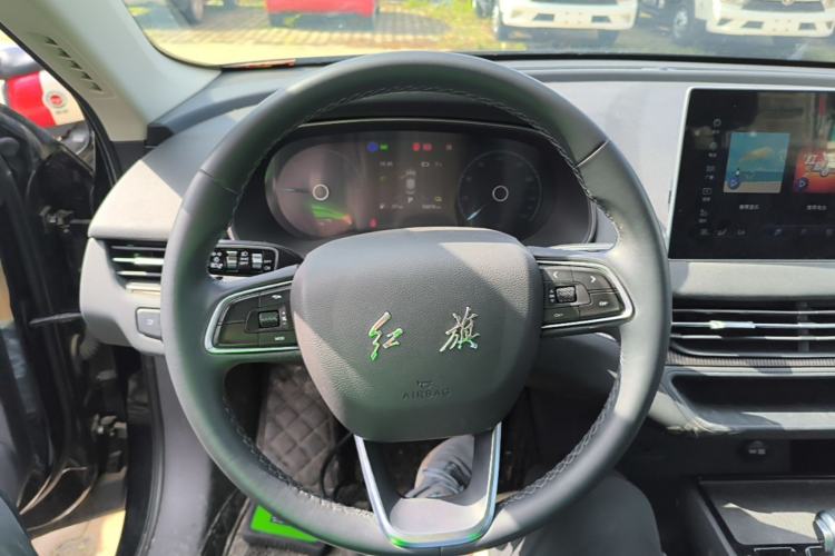 Used Hongqi E-QM5 2021 Online Booking Charging Basic Edition 5 Seats Steering Wheel