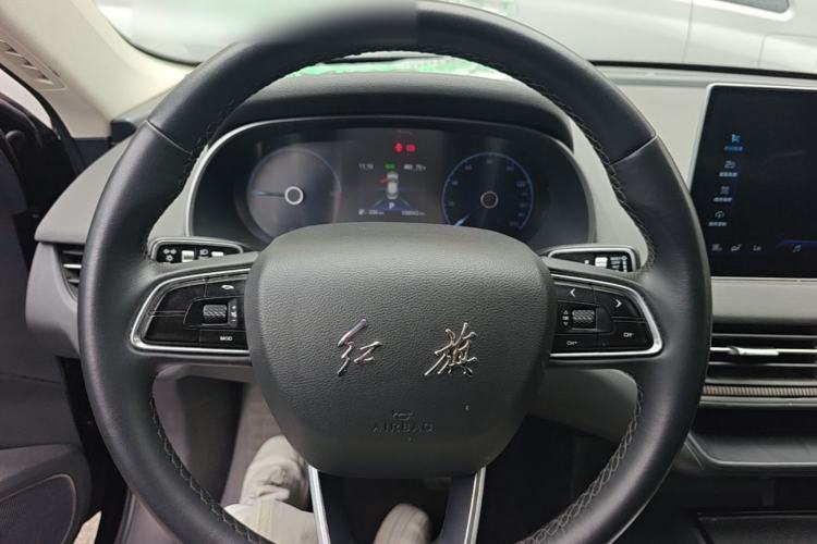 Used Hongqi E-QM5 2021 Online Booking Charging Basic Edition 5 Seats Steering Wheel