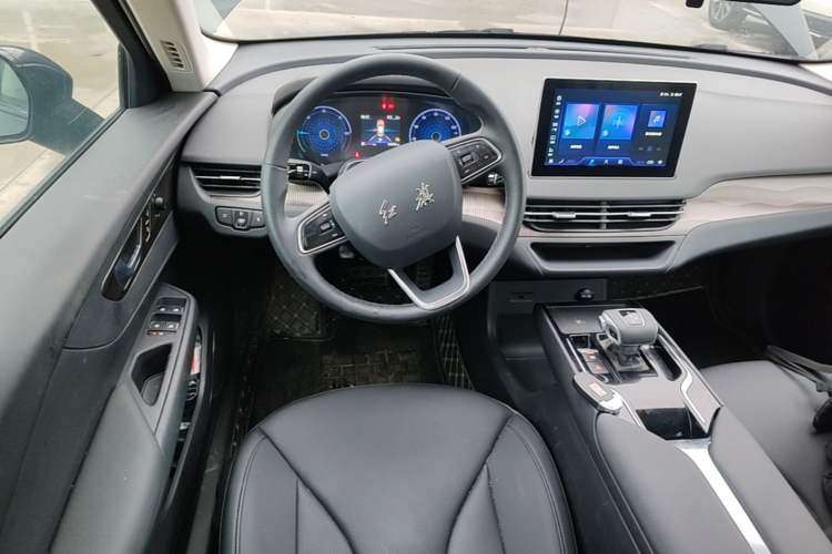 Used Hongqi E-QM5 2021 Charging Version Flagship Edition Steering Wheel