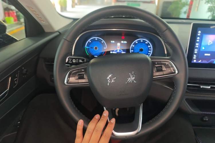 Used Hongqi E-QM5 2021 Online Booking Charging T3 Edition 5-Seater Steering Wheel