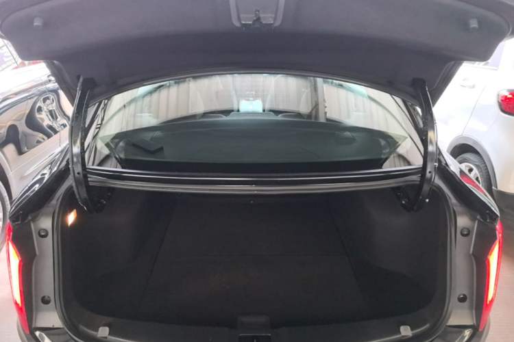 Used Hongqi E-QM5 2021 Online Booking Charging T3 Edition 4 Seats Trunk