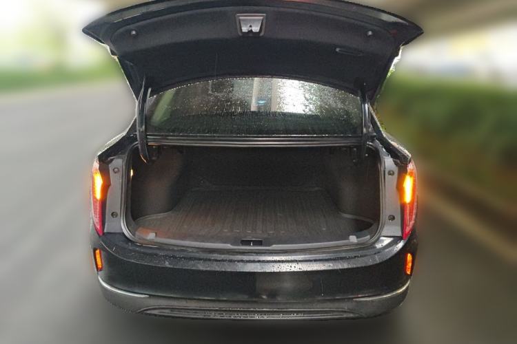 Used Hongqi E-QM5 2021 Charging Didi Edition Trunk