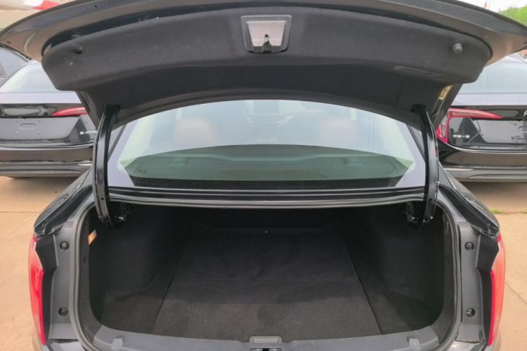 Used Hongqi E-QM5 2021 Online Booking Charging T3 Edition 4 Seats Trunk