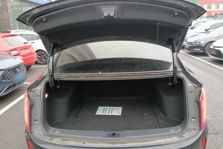 Used Hongqi E-QM5 2021 Charging Version Flagship Edition Trunk