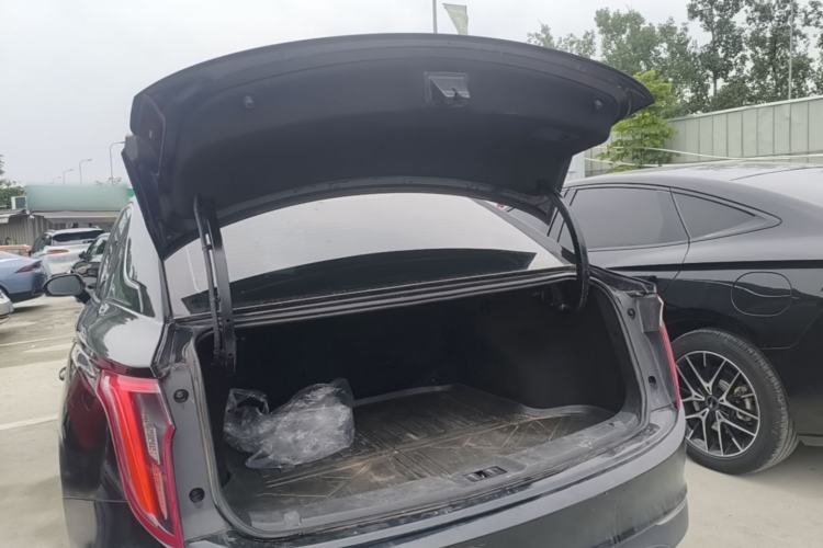 Used Hongqi E-QM5 2021 Charging Flagship Edition Trunk