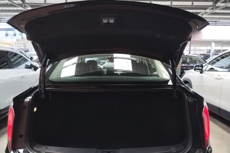 Used Hongqi E-QM5 2021 Charging Version Flagship Edition Trunk