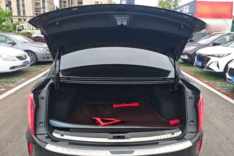 Used Hongqi E-QM5 2021 Charging Version Flagship Edition Trunk
