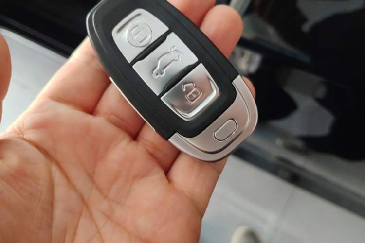 Used Hongqi E-QM5 2021 Ride-Hailing Charging—Didi Edition 5 Seats Vehicle Key