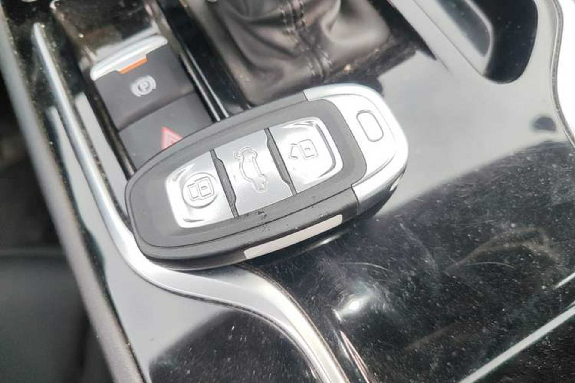 Used Hongqi E-QM5 2021 Charging Version Flagship Edition Vehicle Key