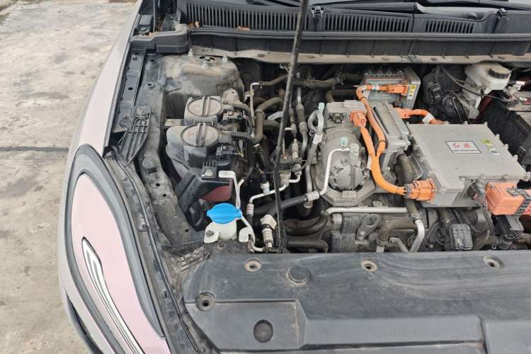 Used Hongqi E-QM5 2021 Online Booking Charging T3 Edition 5-Seater Engine Bay Right